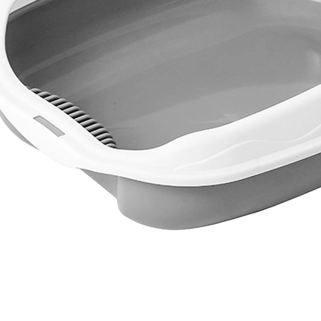 Small semi-enclosed cat litter box with scoop