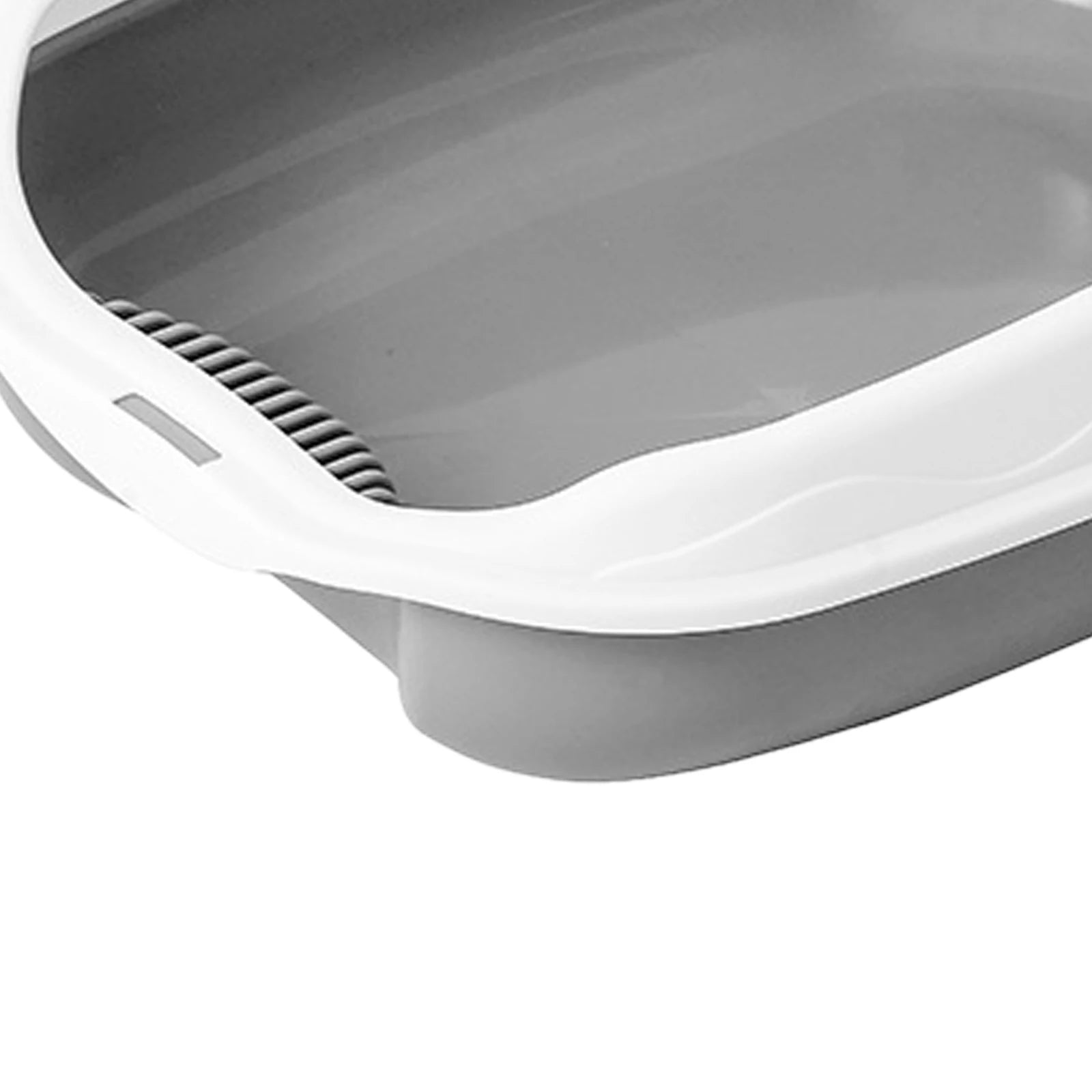 Small semi-enclosed cat litter box with scoop